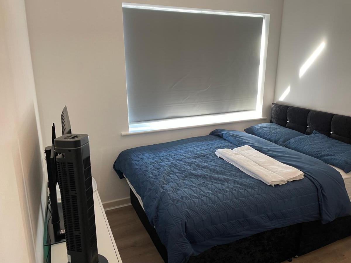 King Dems Home Dagenham Dış mekan fotoğraf